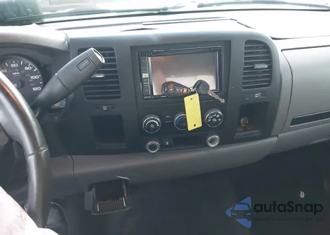 2010 Chevrolet Silverado 1500 Ls z USA, uszkodzony, nr VIN 3GCRCREAXAG294010